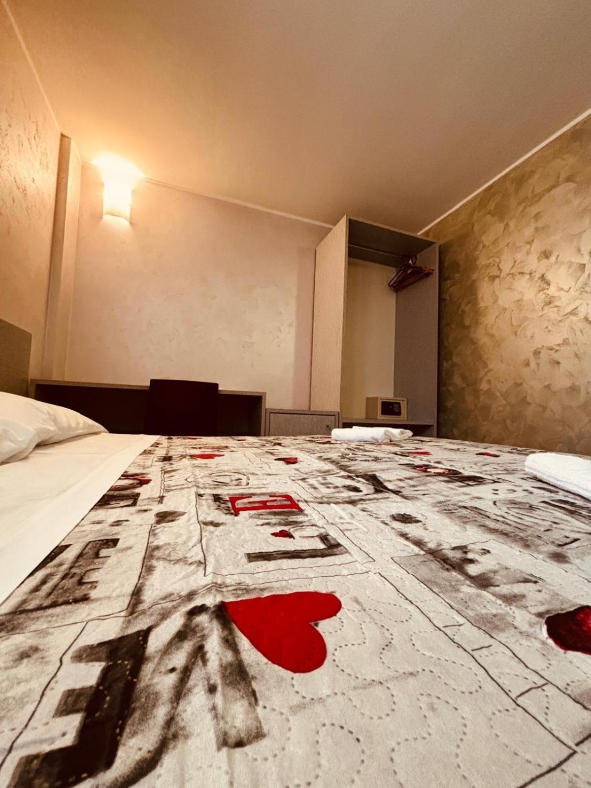 Affittacamere Monti Porto Cesareo Extérieur photo